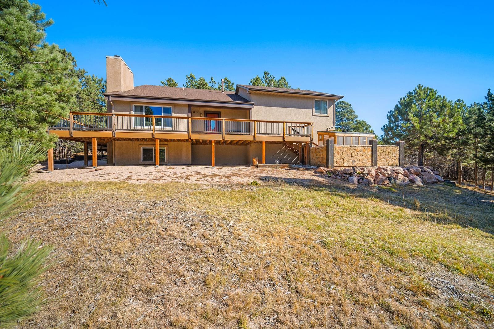 1010 S Park Drive, Monument, CO 80132: photo 1 of 50
