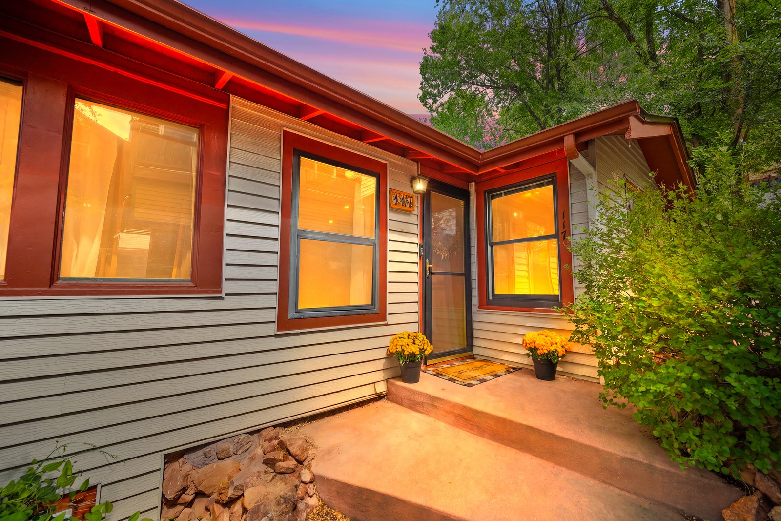 117 Pinon Lane, Manitou Springs, CO 80829: photo 1 of 35