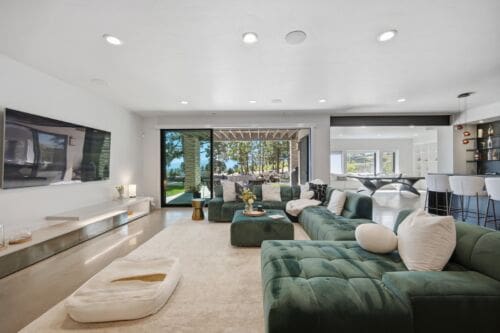 Open property gallery
