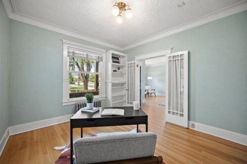 Open property gallery